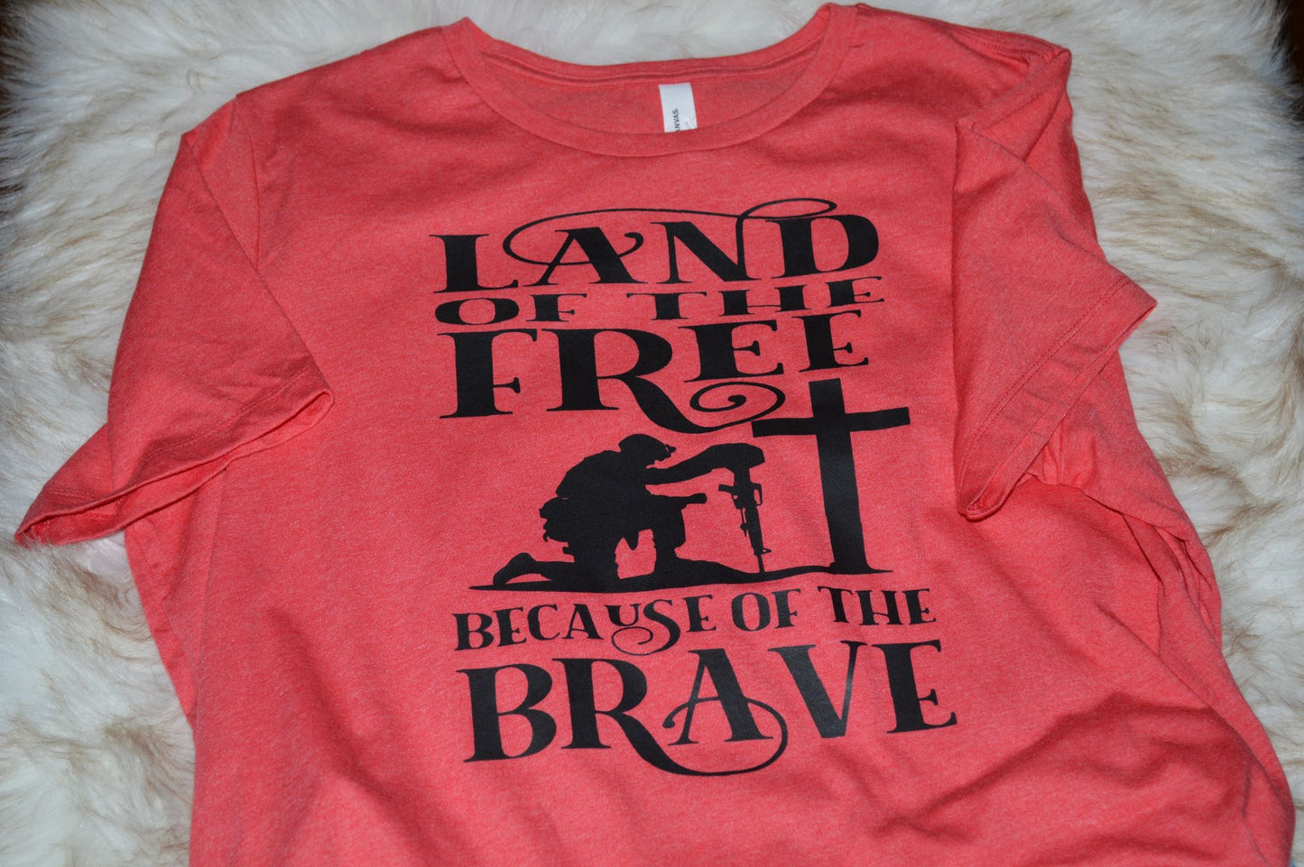 *Land of The Free*-women's short sleeve