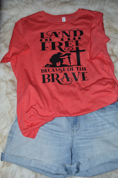 *Land of The Free*-women's short sleeve